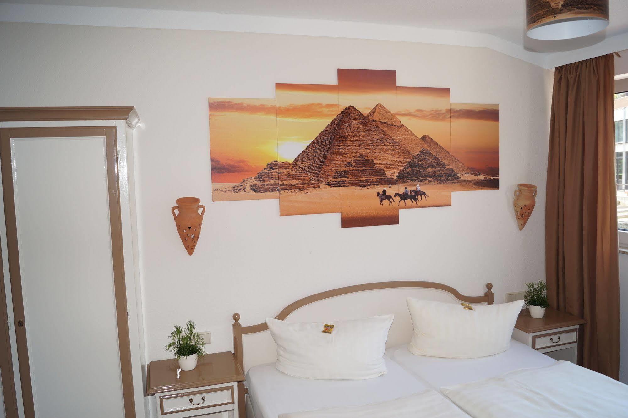 Regiohotel Germania Am Kurpark บัดฮาร์ซบวร์ก ภายนอก รูปภาพ